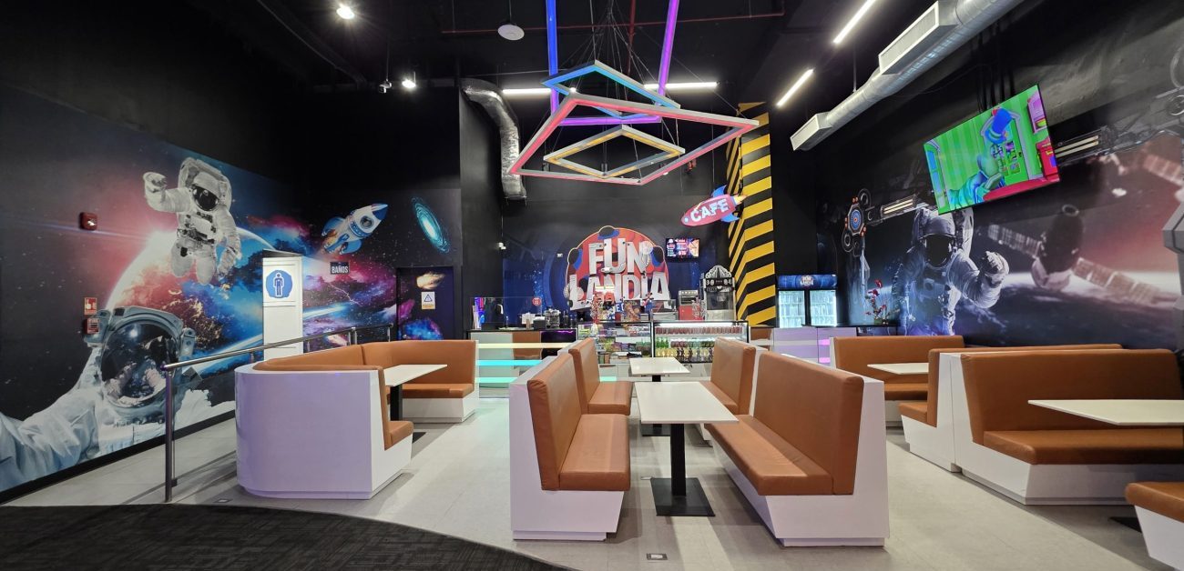 Cafeteria scaled e1757170023929